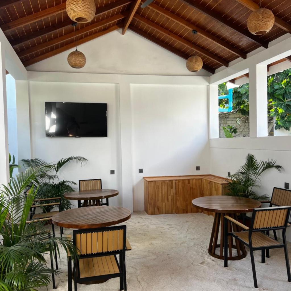 Tranquil Retreat Dhigurah, photo 2