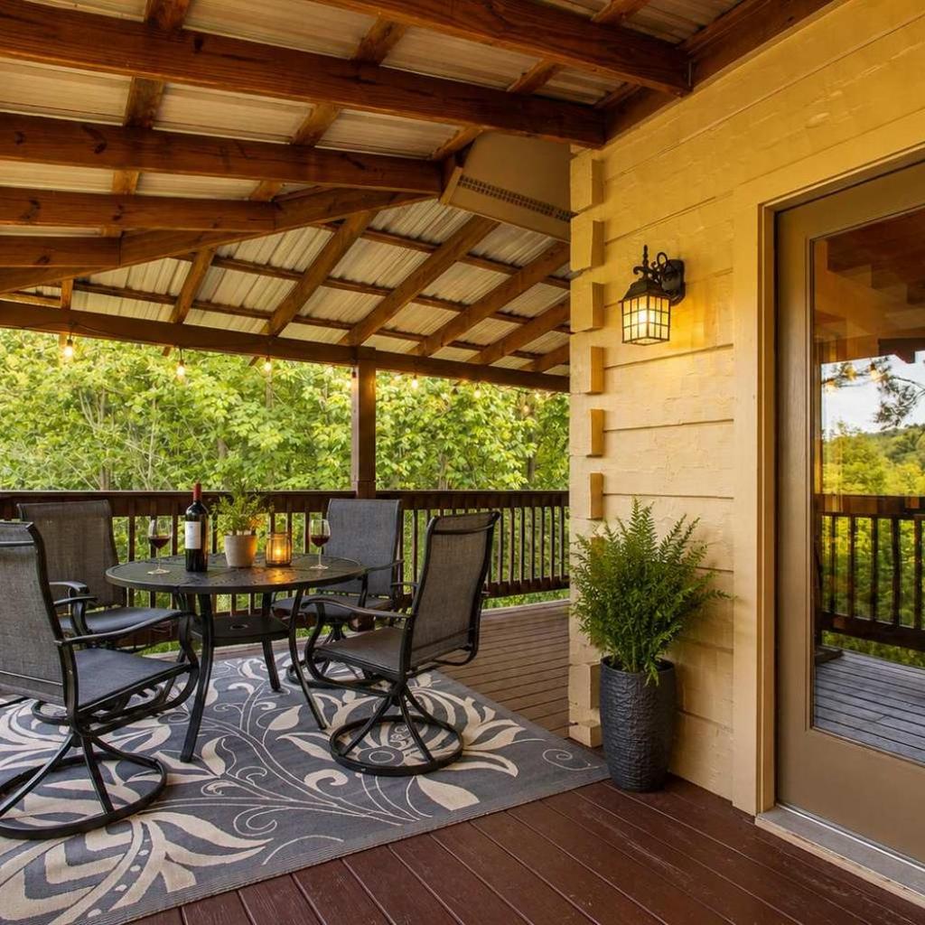 Photograph of Mountain Escape - Hot Tub - Game Room - Sleeps 8