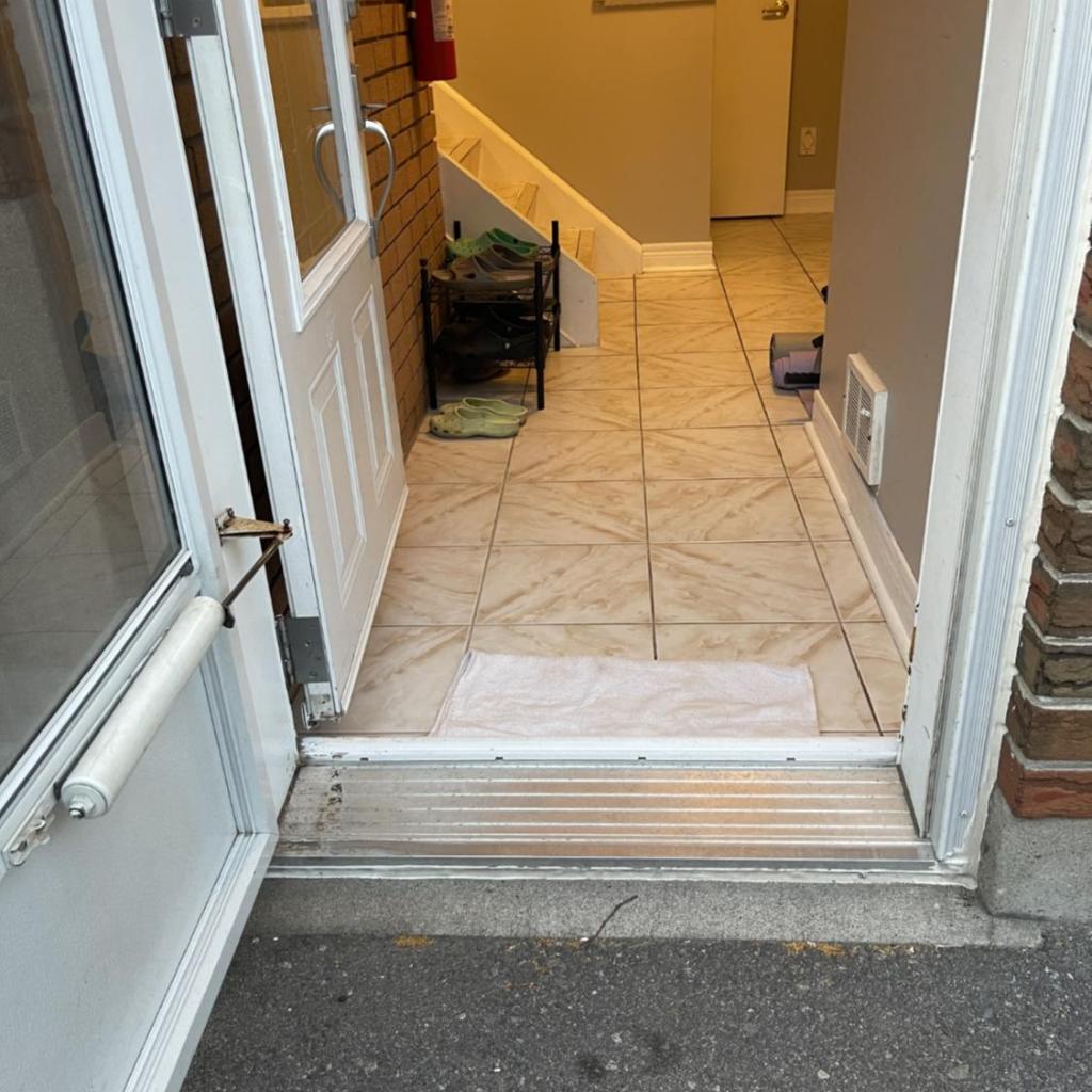 Photograph of 4 BR House Toronto near TTC Sleeps 4-8 STR