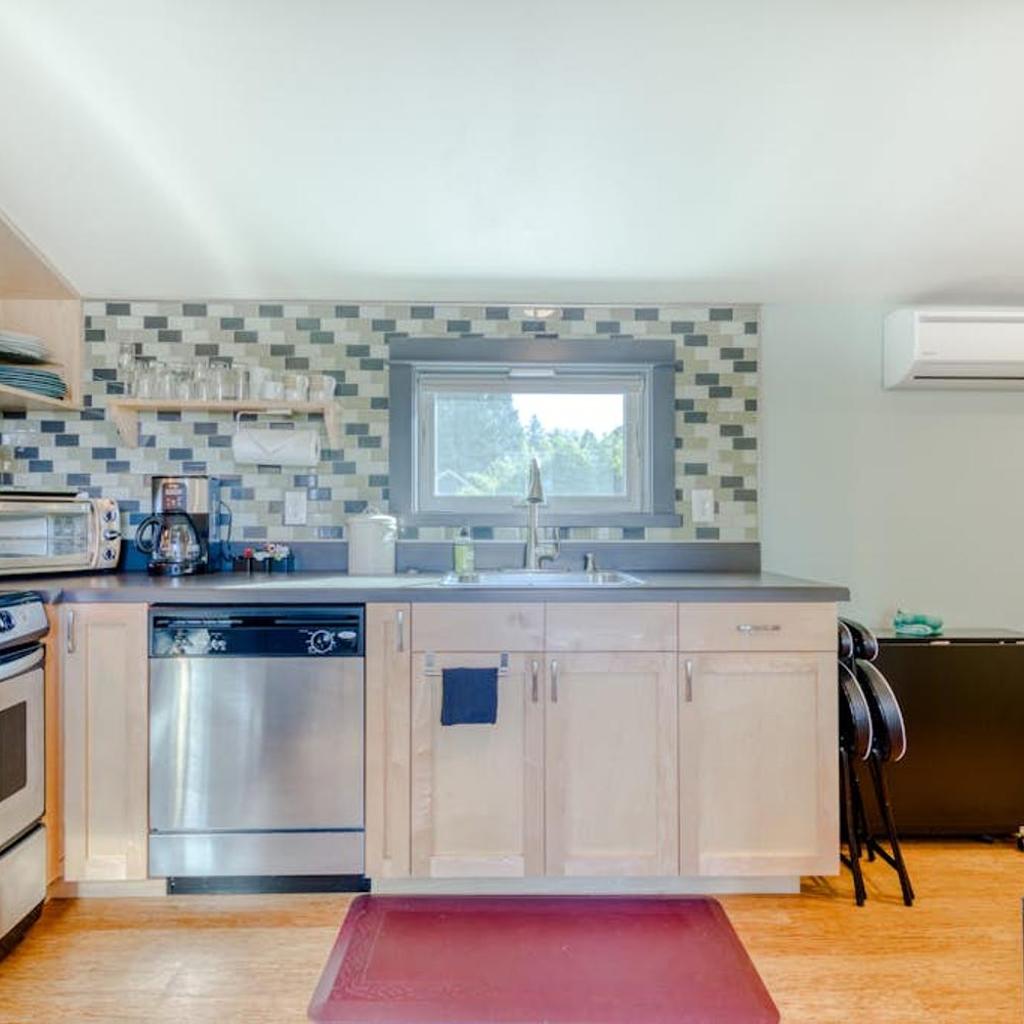 Photograph of Upscale NE Portland Guesthouse