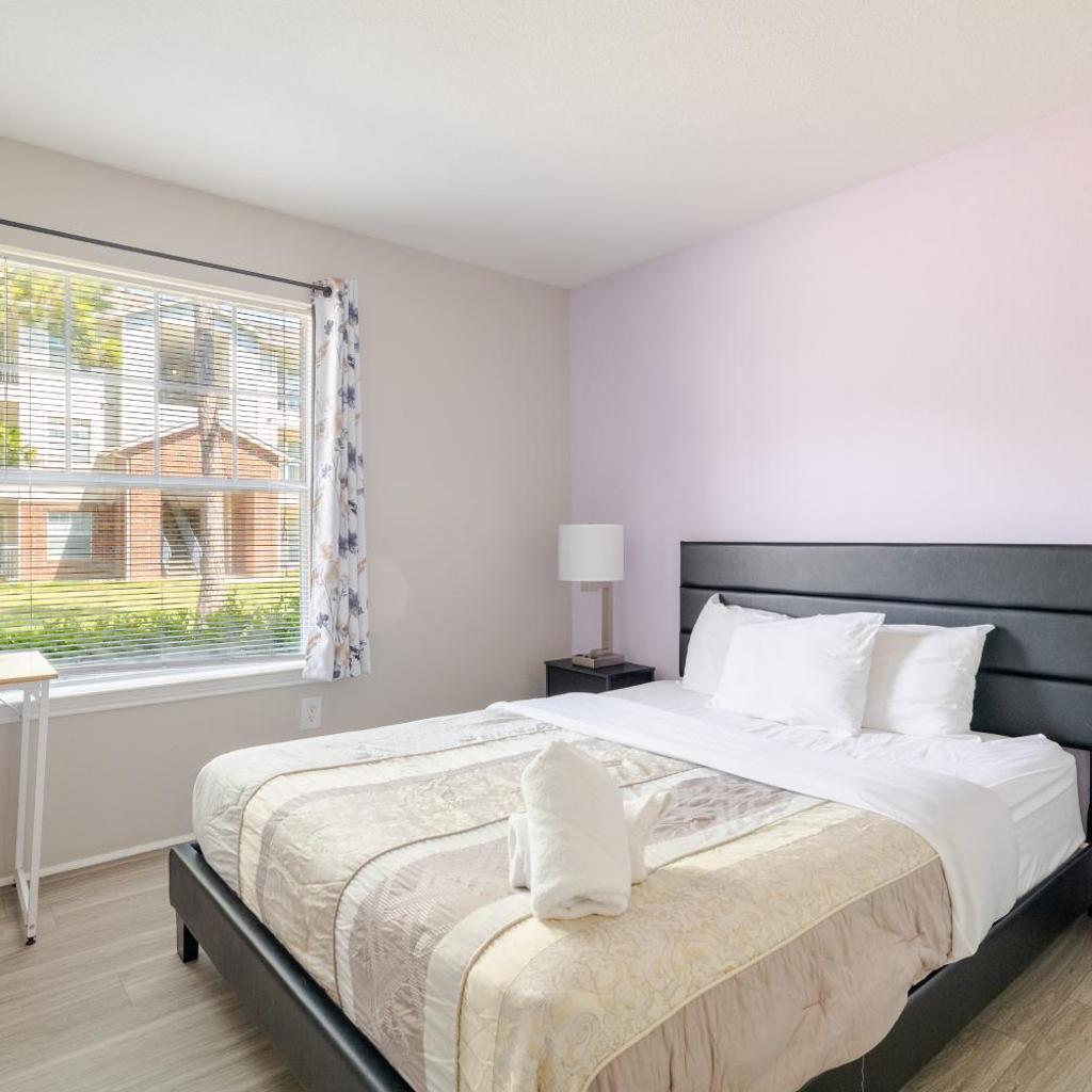Photograph of Cool 2Bed 1Bath 5 min walk to NRG and Medical Center