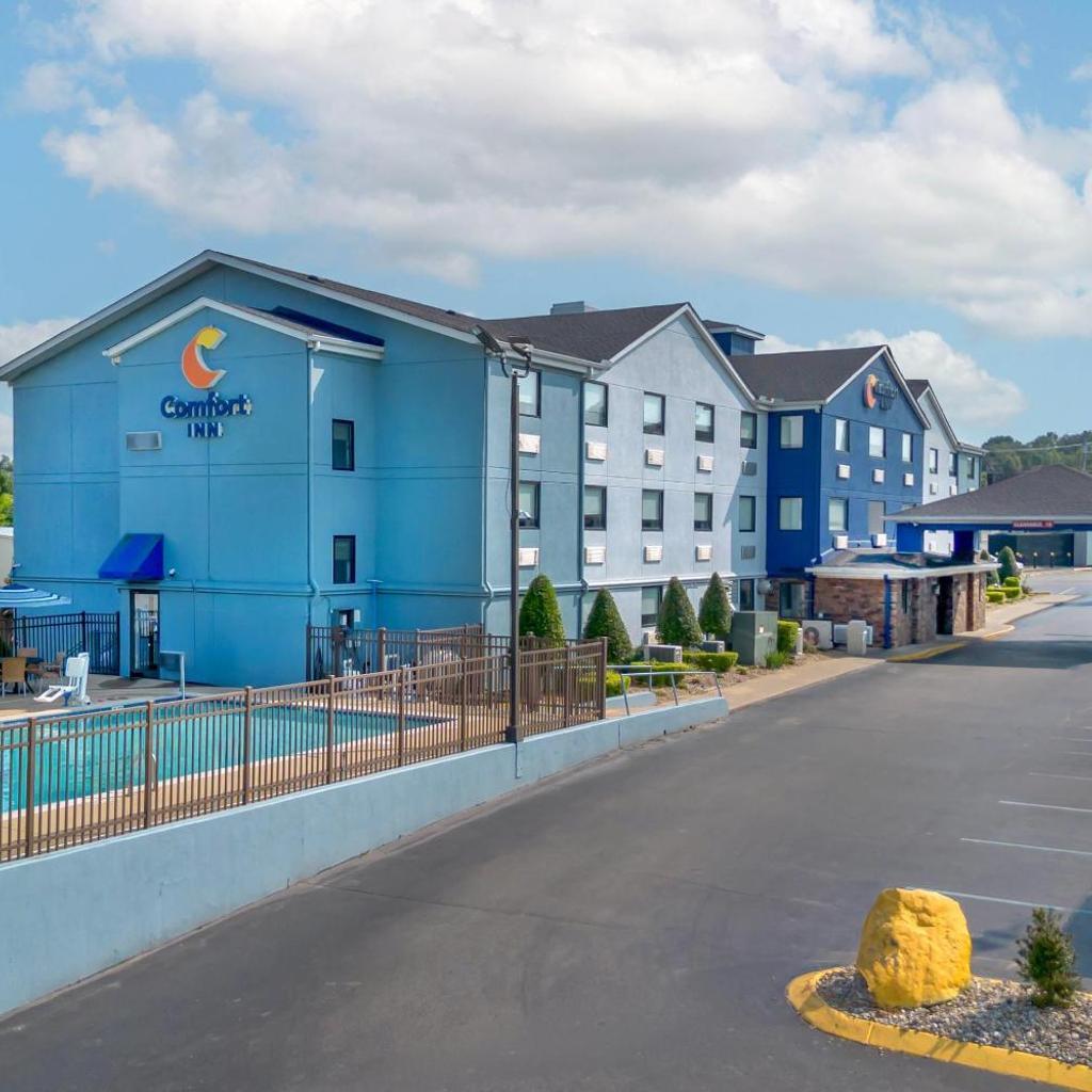 Photograph of Comfort Inn Nashville West