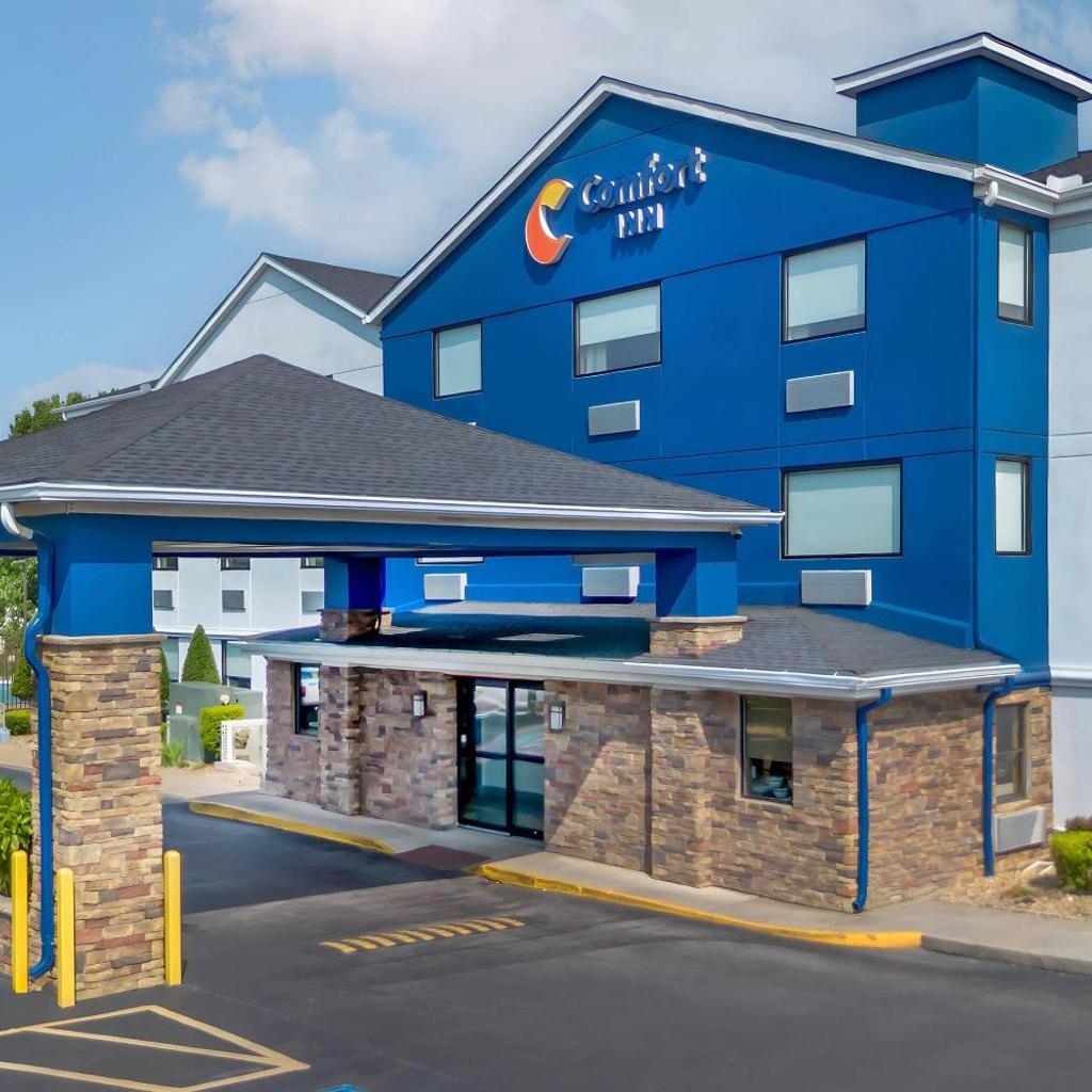 Photograph of Comfort Inn Nashville West