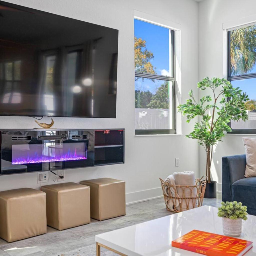 Photograph of Luxe Tampa Villa with Pool Spa Game Room and More Sleeps 19 Plus