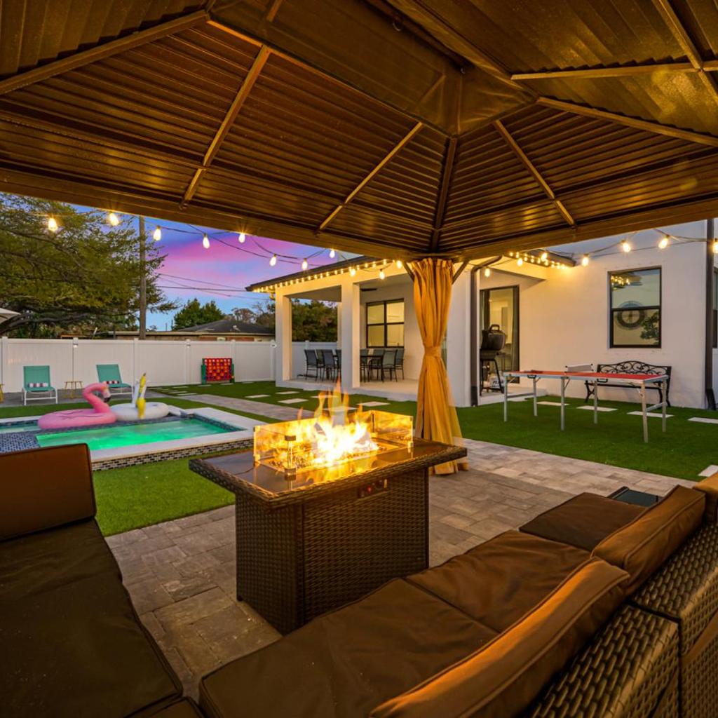 Photograph of Luxe Tampa Villa with Pool Spa Game Room and More Sleeps 19 Plus