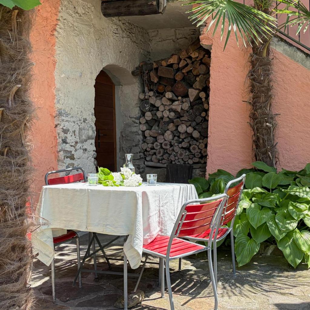 Image 1 - Casa Rosa