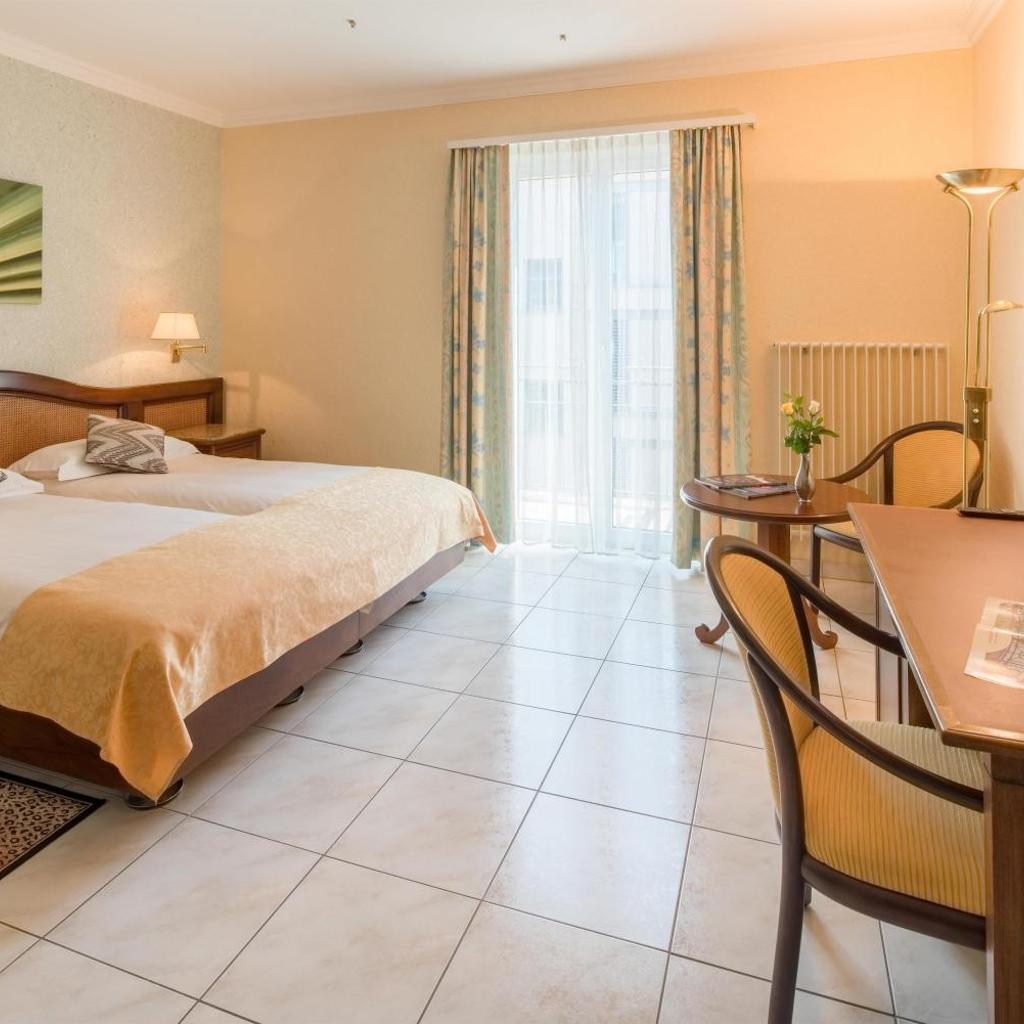 Image 18 - Best Western Hotel Bellevue au Lac