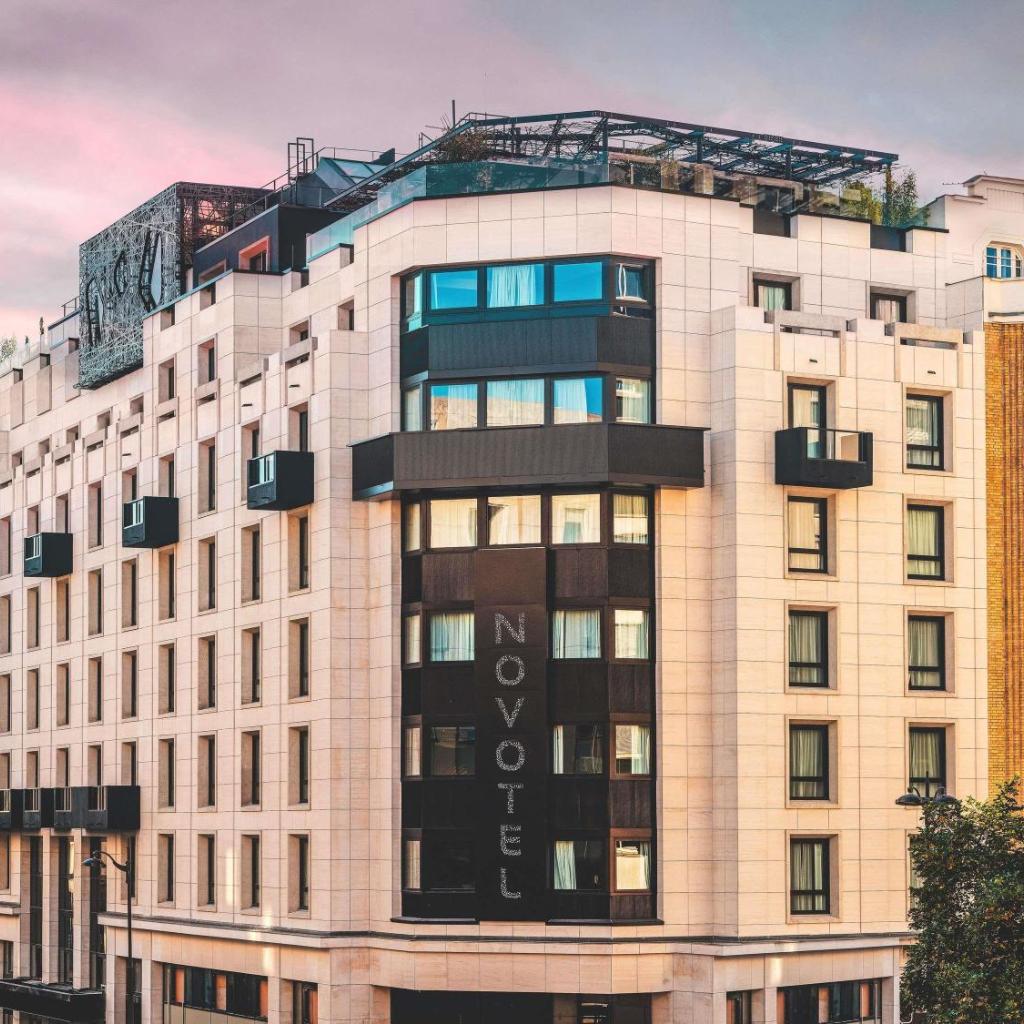 Photograph of Novotel Paris Vaugirard Montparnasse