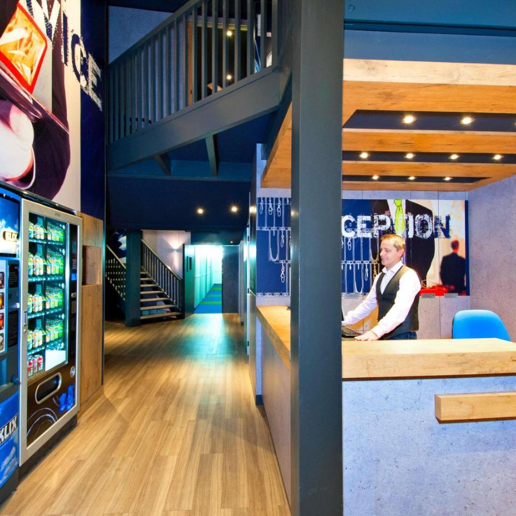 Photograph of ibis budget Bordeaux Centre Bastide