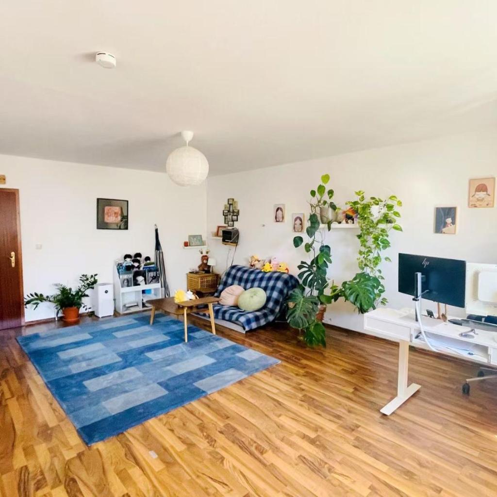 Photograph of Double Room in a quiet shared flat 400m from Oktoberfest