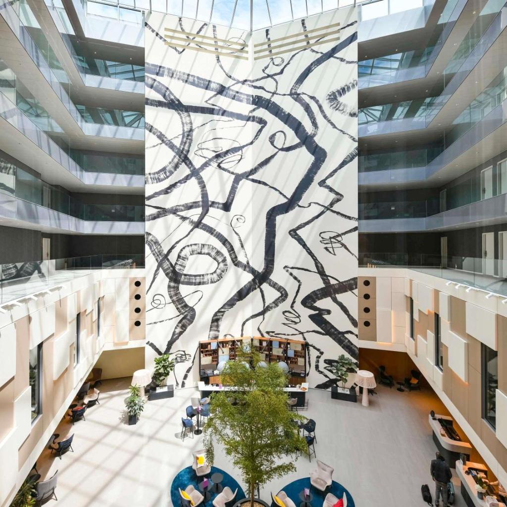 Photograph of Mercure Geneva Airport