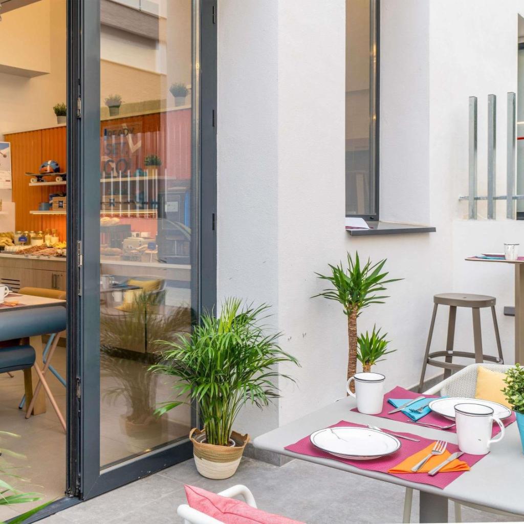 Photograph of ibis budget Valencia Centro Puerto
