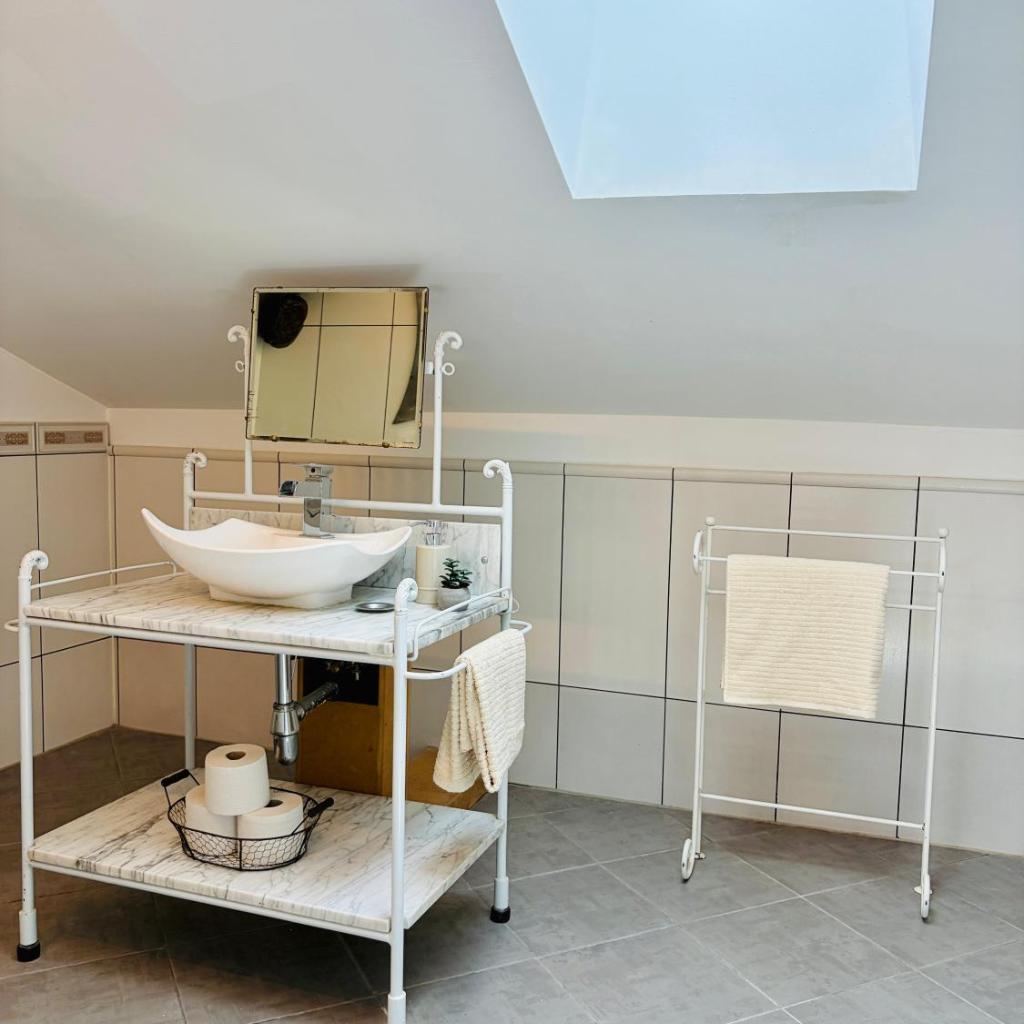 Image 21 - The Secret Loft at Casa Borgo