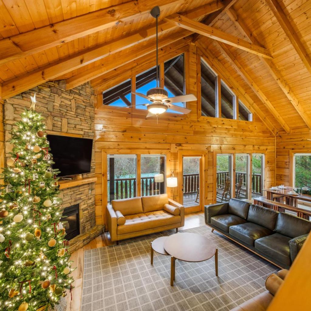 Photograph of 5 min PF Parkway, Cedar Hot Tub, Game Room, View, Sleeps 16, Newly Renovated