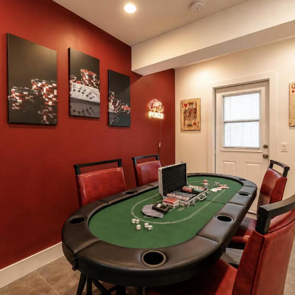 Photograph of 3BR Guitar House with Poker Room near Hard Rock