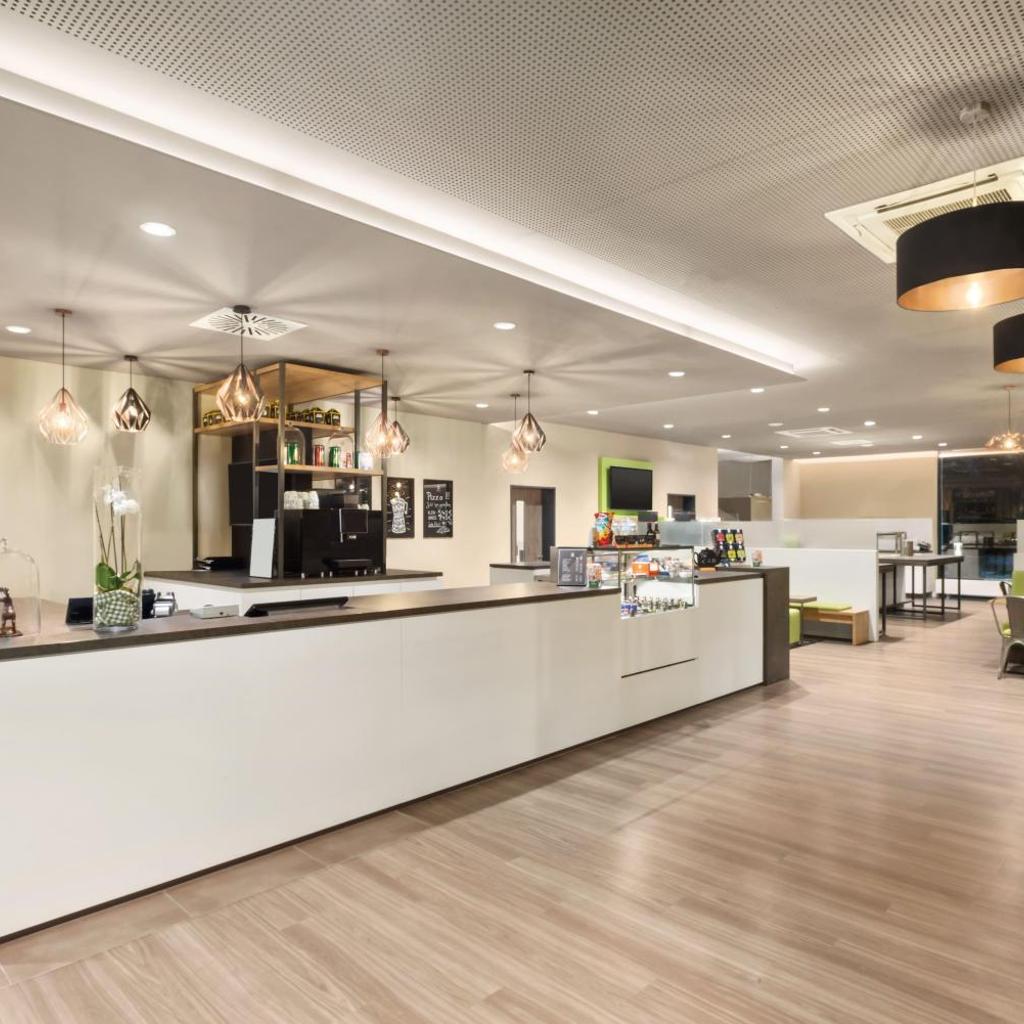 Photograph of Super 8 by Wyndham Munich City North