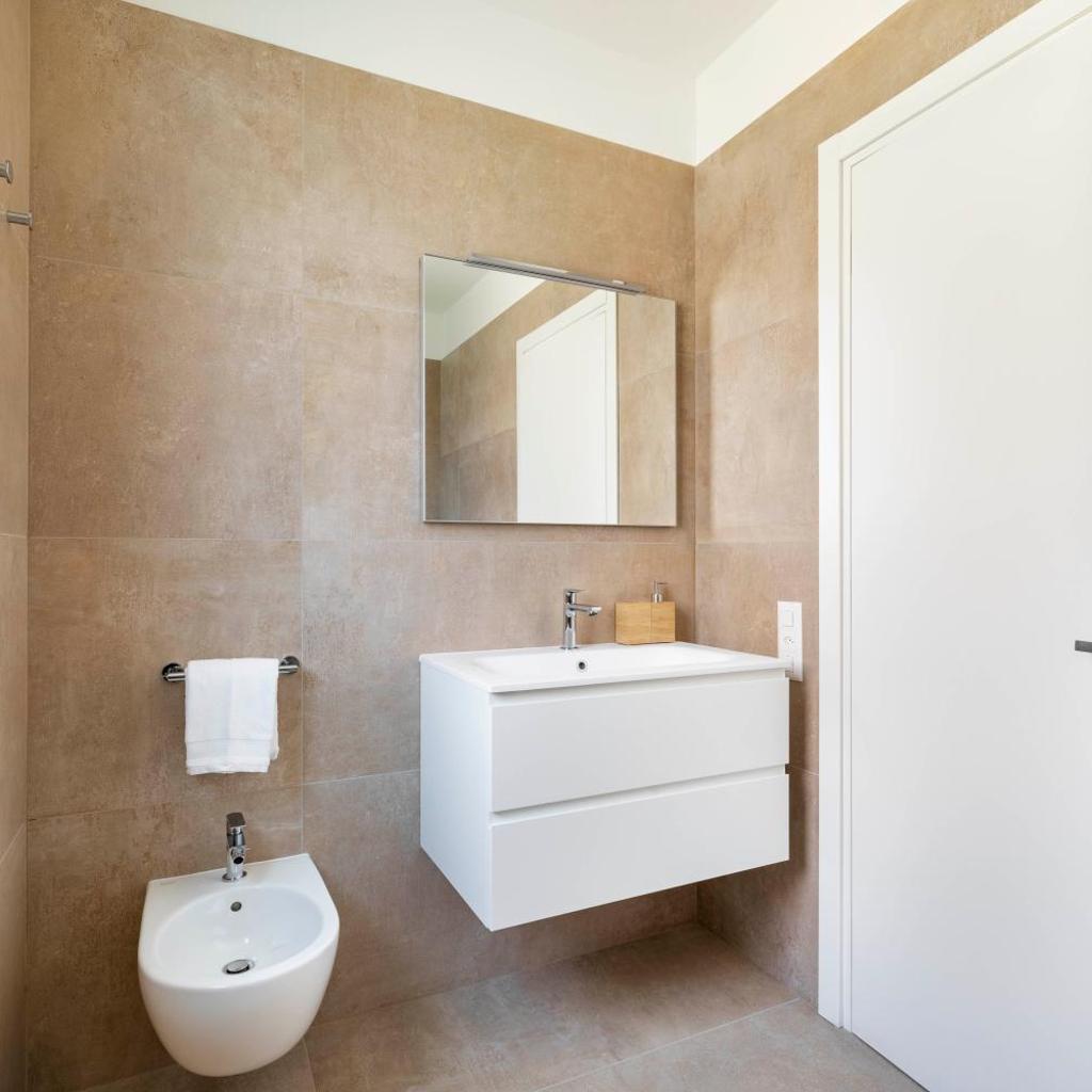 Image 11 - Regalia Suites - Free Parking