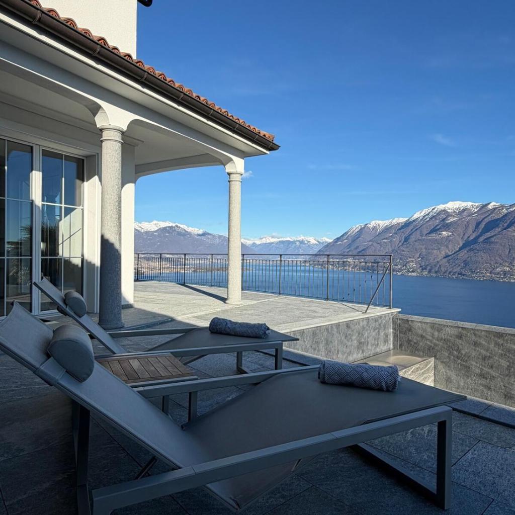 Image 0 - Villa with sauna and infinity pool