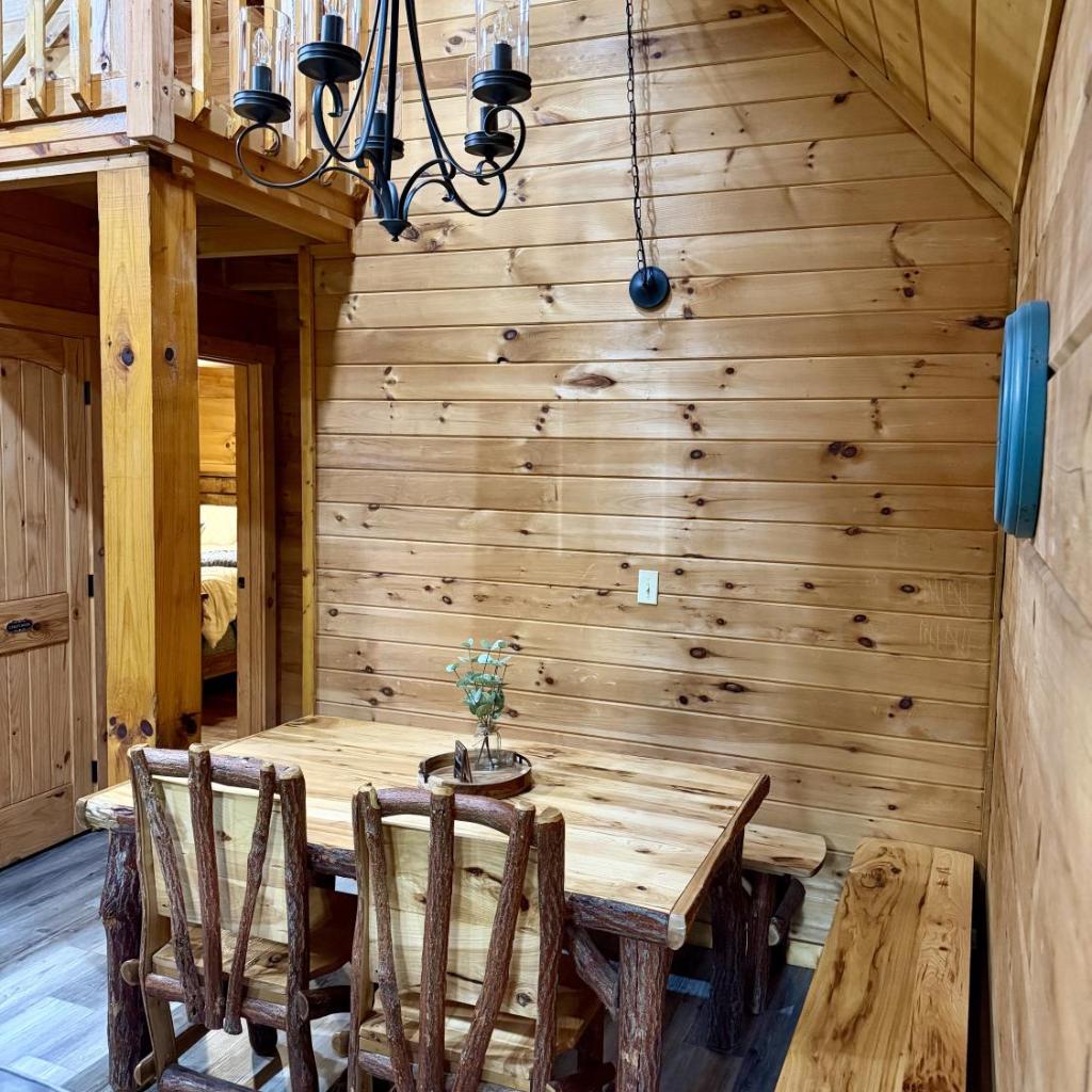 Photograph of Pet-Friendly Cabin Near Pigeon Forge & Gatlinburg