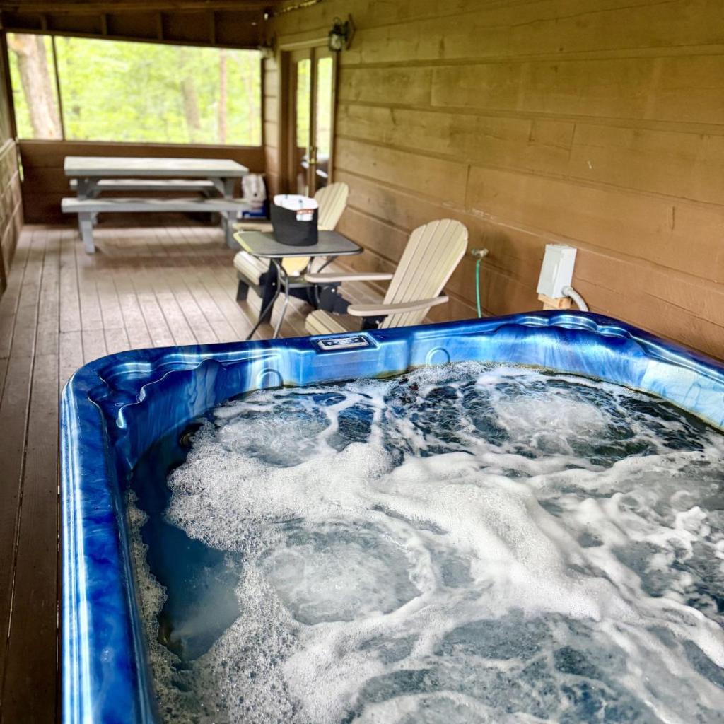Photograph of Pet-Friendly Cabin Near Pigeon Forge & Gatlinburg