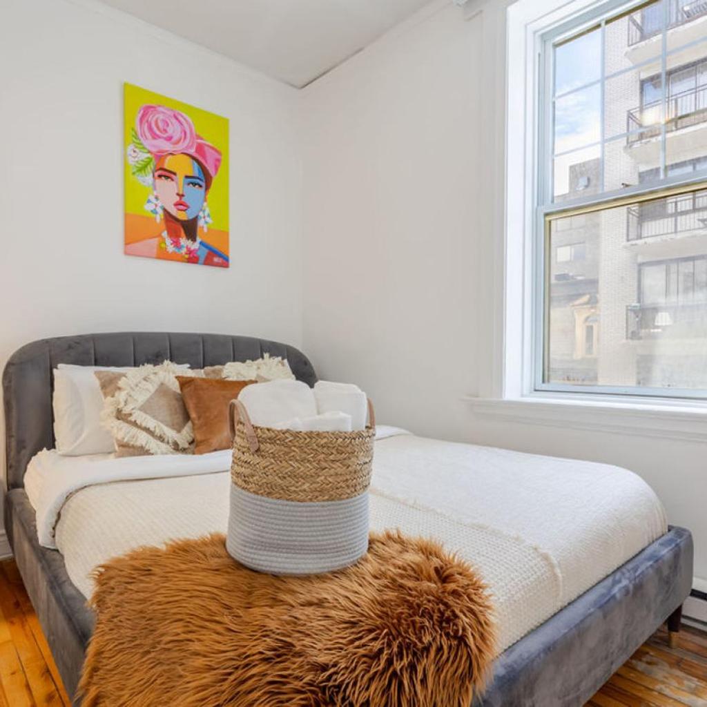 Photograph of Prime location Lovely 3BR downtown MTL