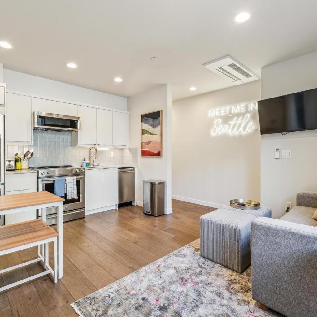 Photograph of Seattle Suites, Walk to Space Needle & Lake Union!