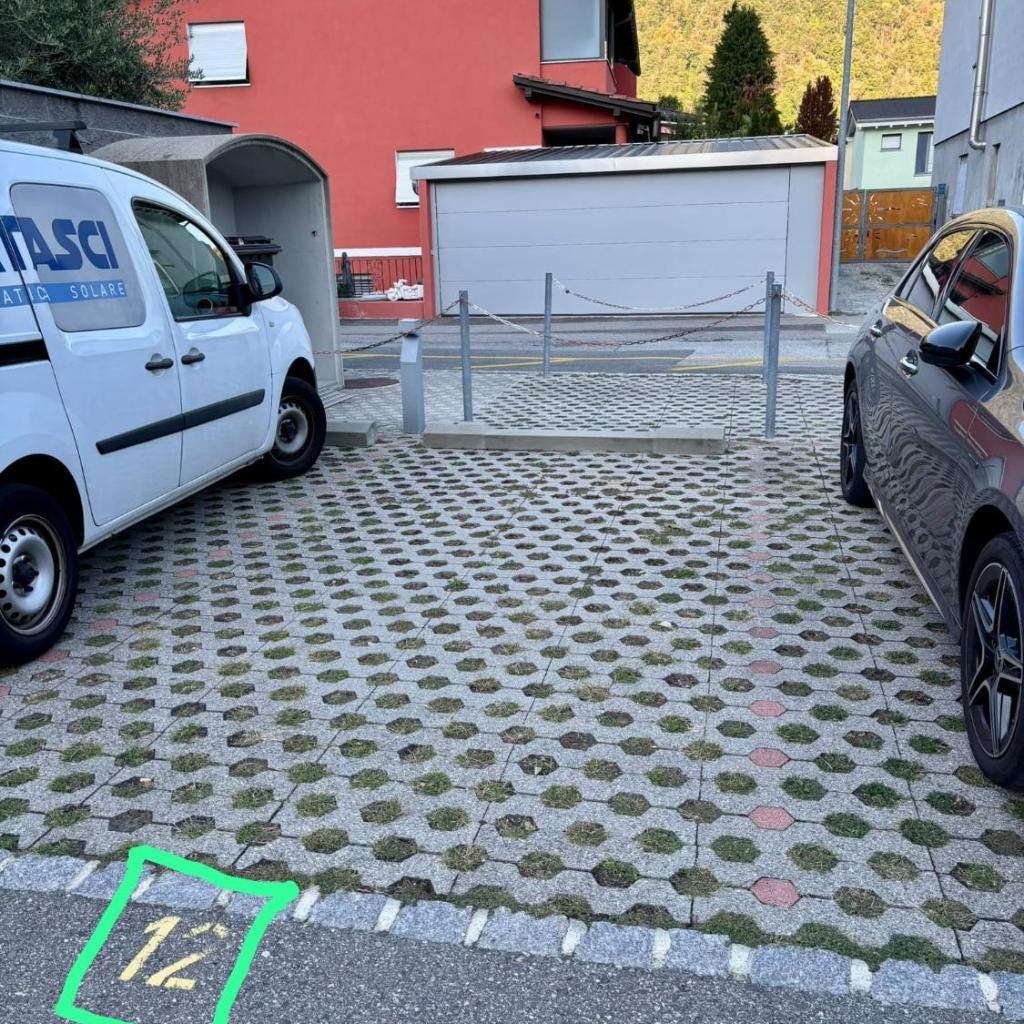 Image 48 - Ca' dal Bagatt Losone - Parking