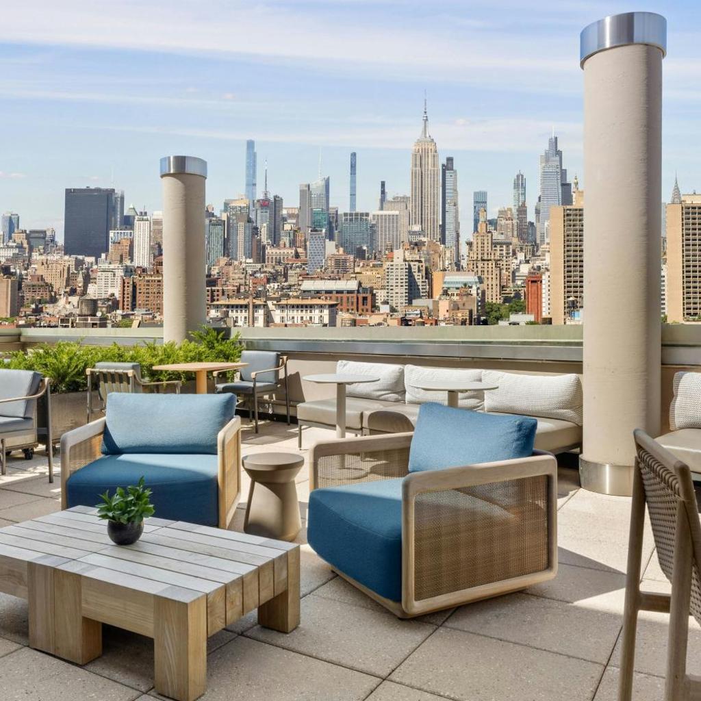 Photograph of Sheraton Tribeca New York Hotel