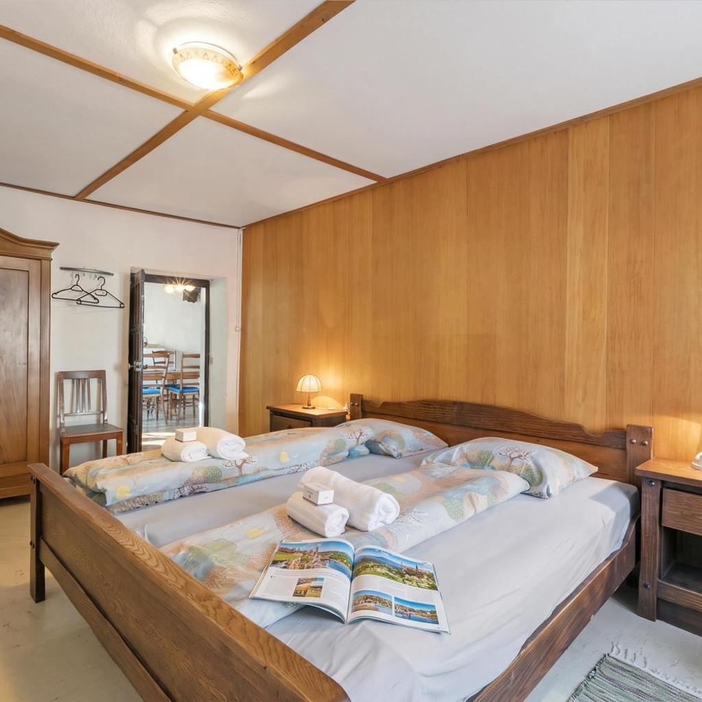 Image 4 - Historical Caslano Apartments - Happy Rentals
