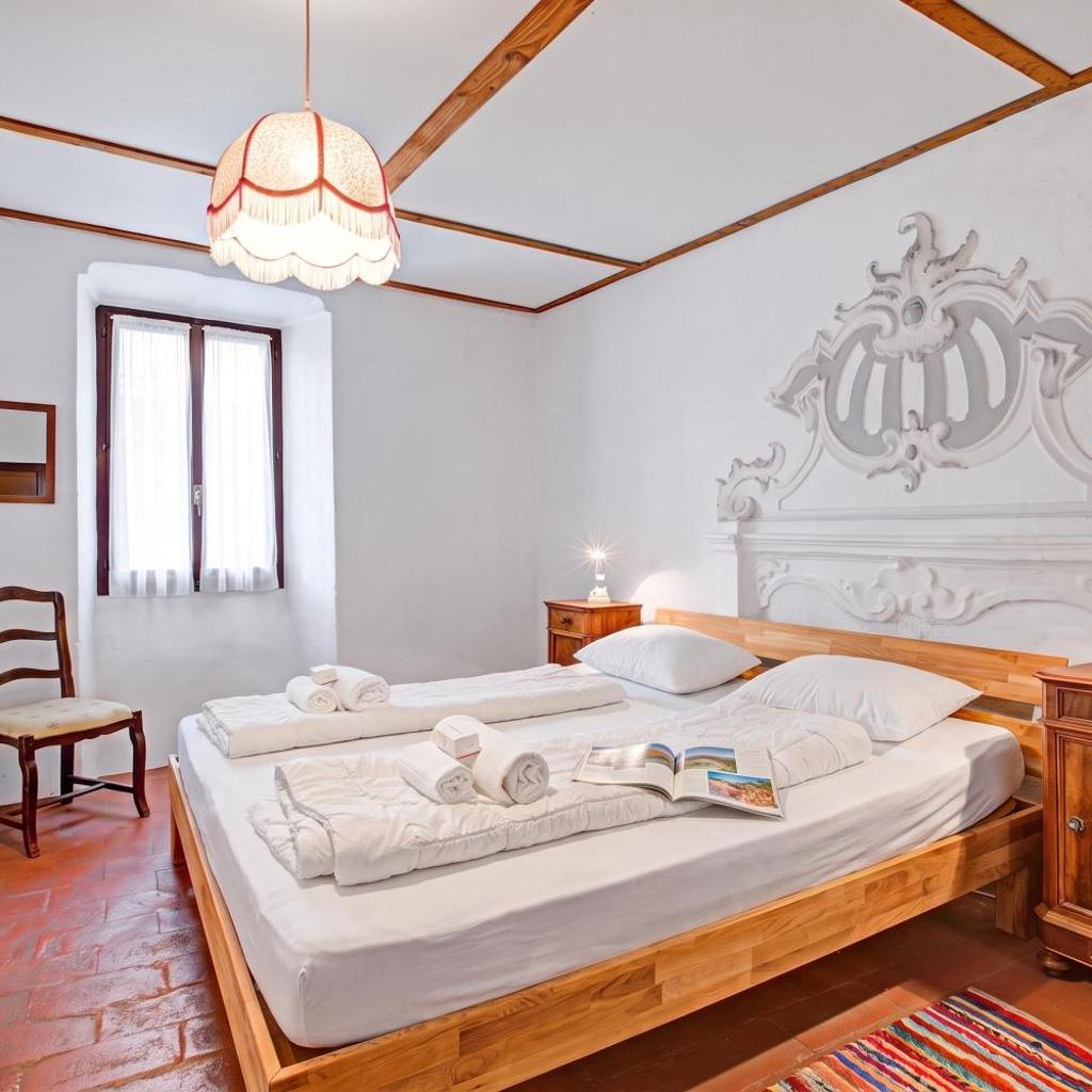 Image 28 - Historical Caslano Apartments - Happy Rentals
