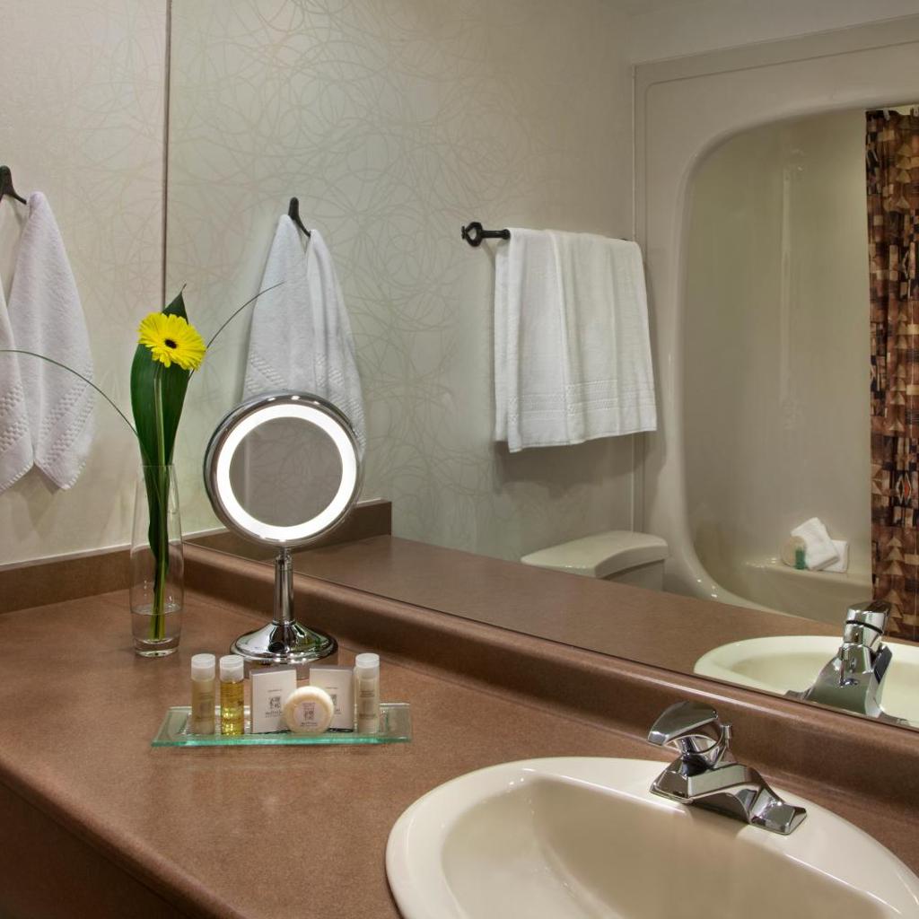 White Oaks Conference & Resort Spa — 