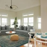 The Sea Breeze Inn, מלון במידלטאון