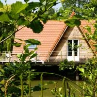Les Lodges de Malbrough, hotel em Aire-sur-la-Lys
