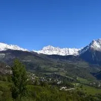 Coeur de montagne, מלון בGignod