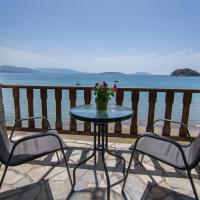 Poseidon Apartments, hotell i Tolo