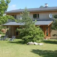 Kibuvitsa Holiday House, Hotel in Muratsi