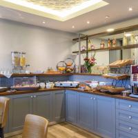 Athos Thea Luxury Rooms , &xi;&epsilon;&nu;&omicron;&delta;&omicron;&chi;&epsilon;ί&omicron; &sigma;&tau;&eta; &Sigma;ά&rho;&tau;&eta;
