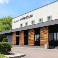 Zajazd Magnolia-Airport Modlin, отель в городе Pomiechówek