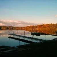 Marble Lake Lodge, hotel en Cloyne