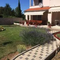 Apartments Nada, hotel a Betina