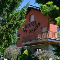 Hotel del Prado โรงแรมในปุจเซร์ดา