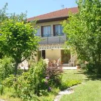 Chez Colombine, hotel v destinaci Chaponost