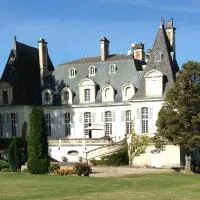Chateau du Val Larbont, hotel u gradu La Bastide-de-Sérou