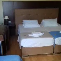 Parthenon Hotel, מלון בסודה
