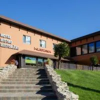 Hotel Klidzina, hotel en Skrīveri