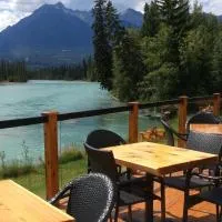 Tete Jaune Lodge, hotell i Tete Jaune Cache