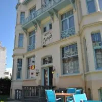 Hotel Georges, hotel di Wenduine