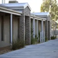 Kennedy Holiday Villas, hotel di Mulwala