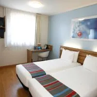 Travelodge Valencia Aeropuerto, ξενοδοχείο σε Manises