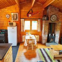 Red squirrel lodge